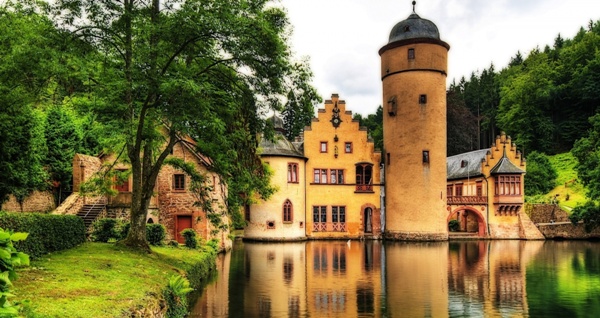 German-Mespelbrunn