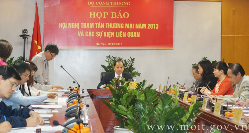hop bao hoi nghi tham tan