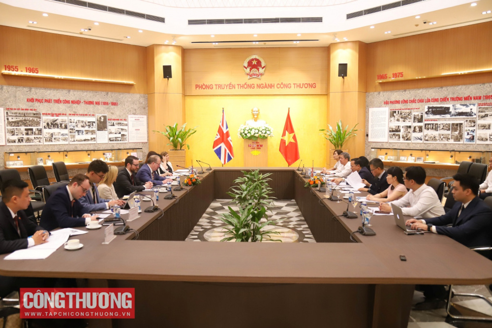 hop tac thuong mai va nang luong giua viet nam va vuong quoc anh 66ebb55475433
