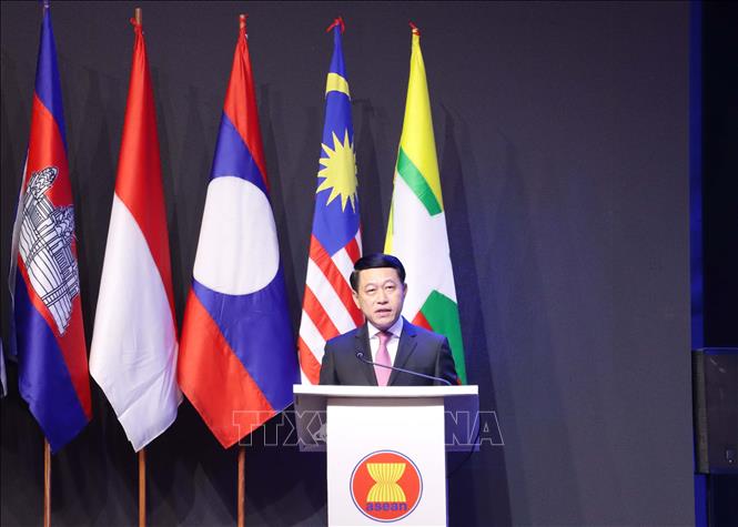 asean lao1 071024