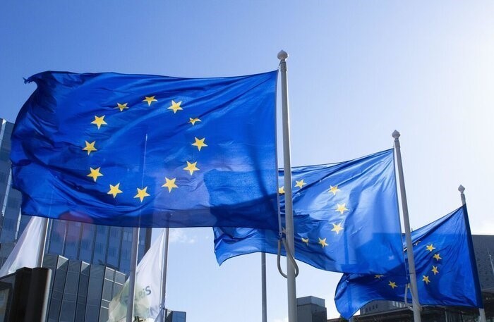 eu 8c762