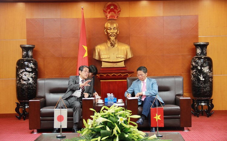 VietNamNhatBan1004