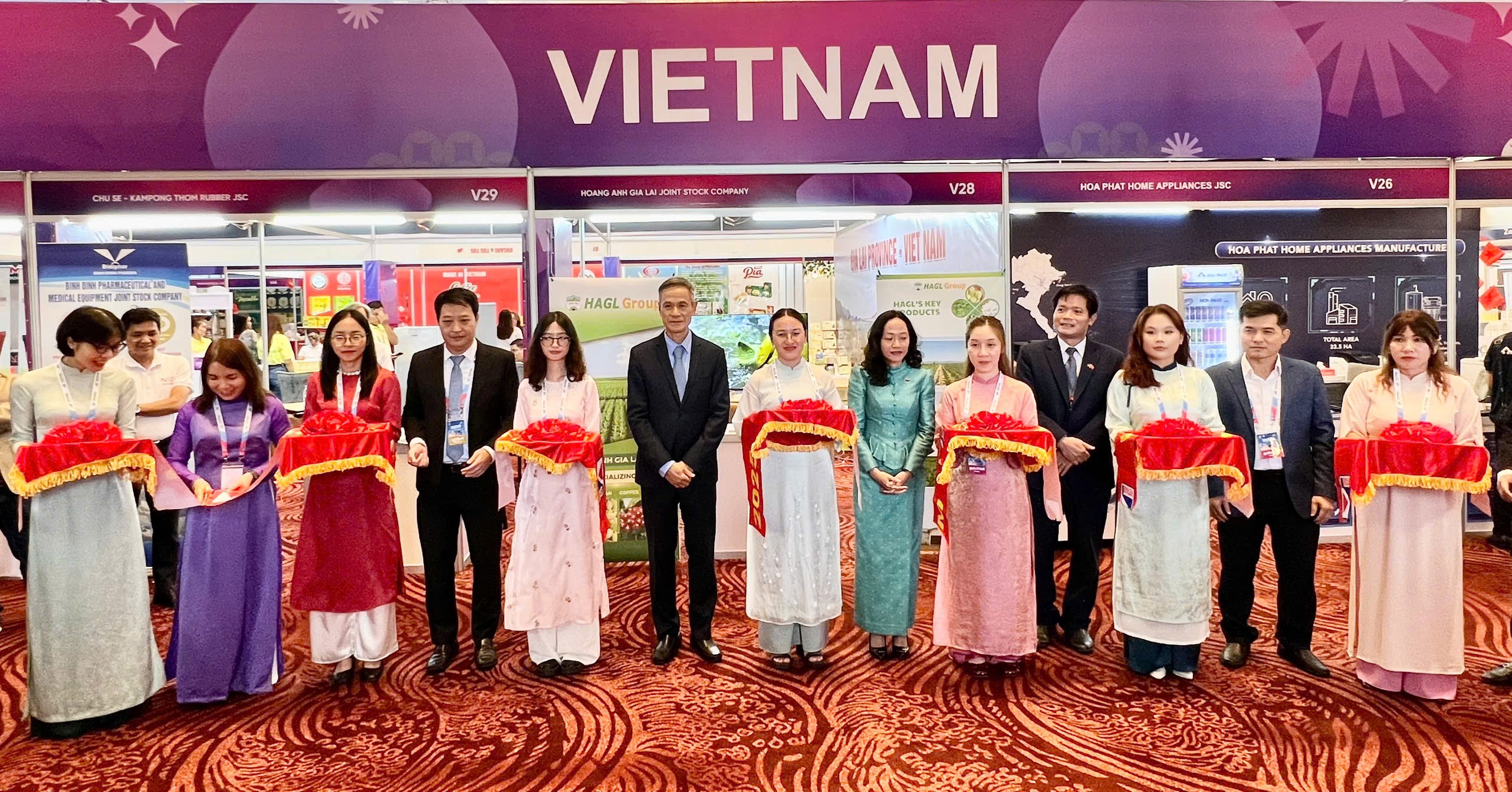 hang viet ngay cang duoc ua chuong tai campuchia 20251204182050 1